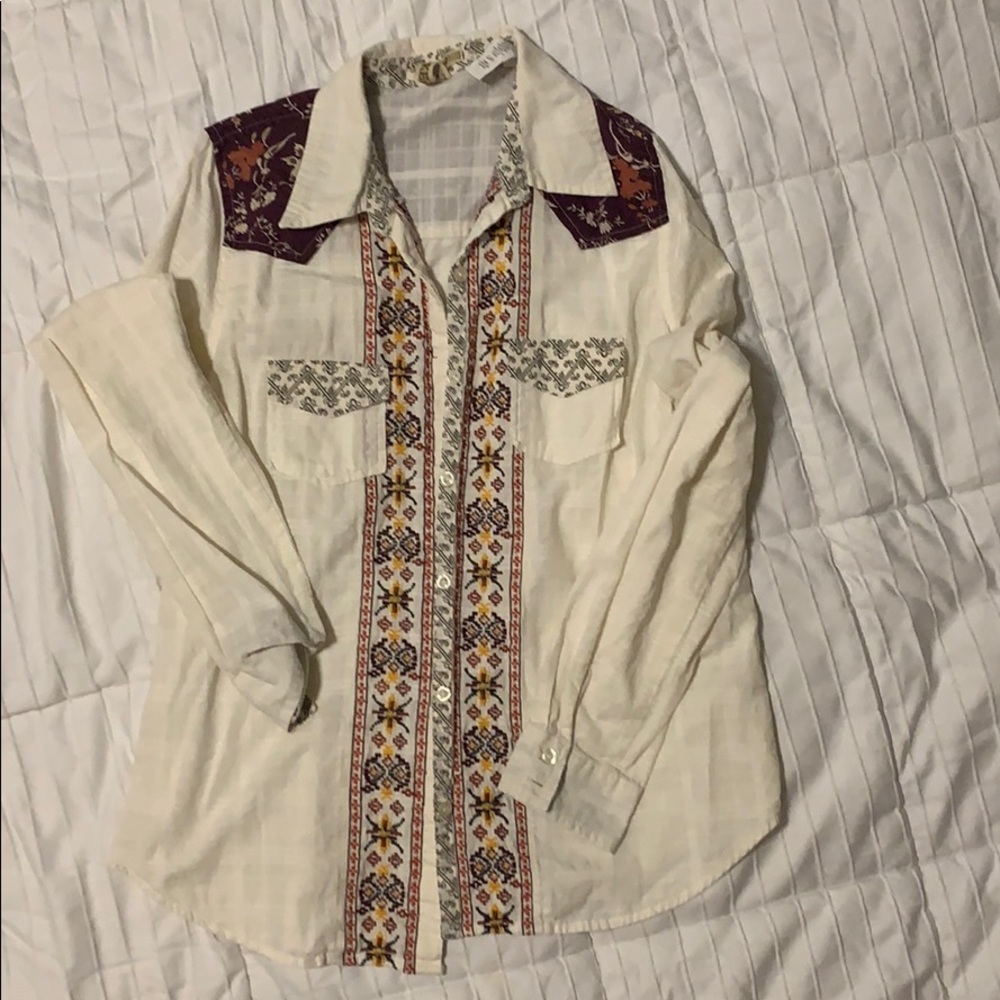 Beautiful BKE blouse